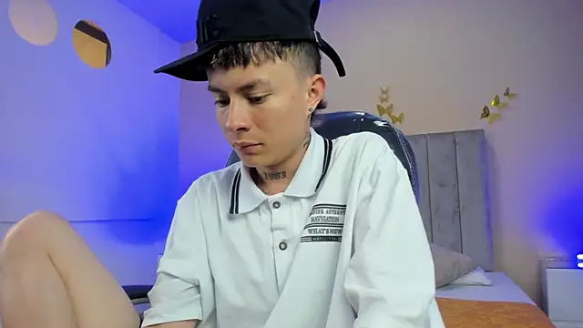 Nascary Fox online show from April 10, 2:55 pm