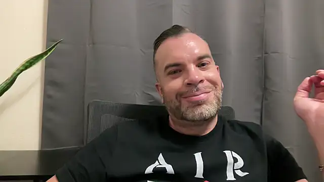 Snapshot of Ty_lerDavid chatting on October 11, 11:14 pm Ty lerDavid online show from October 11, 11:14 pm
