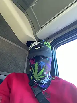 Snapshot of Vikehim chatting on October 27, 10:47 pm Vikehim online show from October 27, 10:47 pm