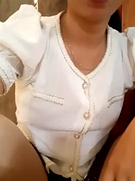 Snapshot of misa_00 chatting on June 15, 3:53 am misa 00 online show from June 15, 3:53 am