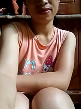 Snapshot of misa_00 chatting on July 5, 4:19 am misa 00 online show from July 5, 4:19 am