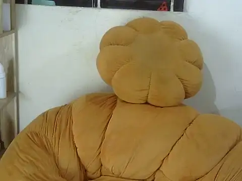 anna-sweet69 online show from November 14, 12:53 am