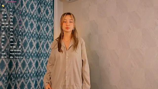 Brittney Shaw online show from February 4, 12:00 pm