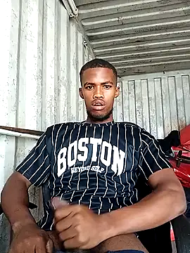 Snapshot of Basslanie chatting on December 4, 4:55 am Basslanie online show from December 4, 4:55 am