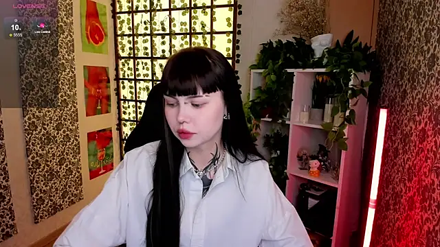 Morana Batt online show from September 18, 1:51 am