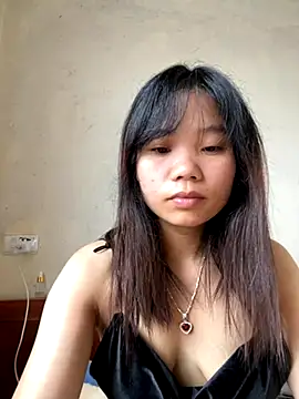 Snapshot of Ngoc-bbi chatting on November 8, 2:12 am Ngoc-bbi online show from November 8, 2:12 am