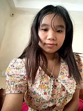 Snapshot of Ngoc-bbi chatting on November 14, 4:44 am Ngoc-bbi online show from November 14, 4:44 am