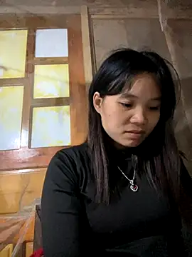 Snapshot of Ngoc-bbi chatting on November 20, 1:44 pm Ngoc-bbi online show from November 20, 1:44 pm