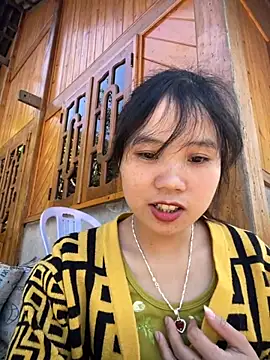 Snapshot of Ngoc-bbi chatting on November 27, 6:59 am Ngoc-bbi online show from November 27, 6:59 am