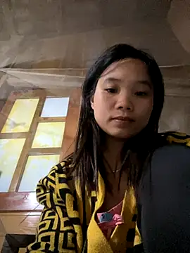 Snapshot of Ngoc-bbi chatting on December 1, 3:28 pm Ngoc-bbi online show from December 1, 3:28 pm