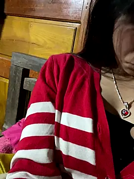 Snapshot of Ngoc-bbi chatting on December 17, 12:44 pm Ngoc-bbi online show from December 17, 12:44 pm