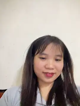 Snapshot of Ngoc-bbi chatting on February 4, 1:39 pm Ngoc-bbi online show from February 4, 1:39 pm