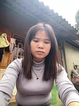 Snapshot of Ngoc-bbi chatting on February 17, 5:04 am Ngoc-bbi online show from February 17, 5:04 am