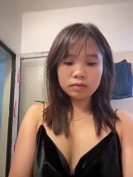 Snapshot of Ngoc-bbi chatting on February 20, 1:57 am Ngoc-bbi online show from February 20, 1:57 am