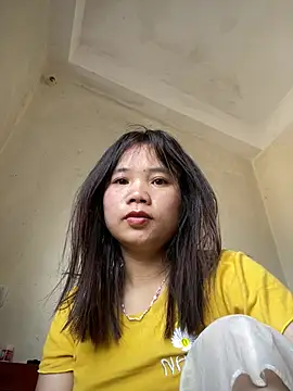 Snapshot of Ngoc-bbi chatting on February 21, 1:28 am Ngoc-bbi online show from February 21, 1:28 am