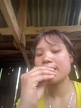 Ngoc-bbi online show from April 15, 5:47 am