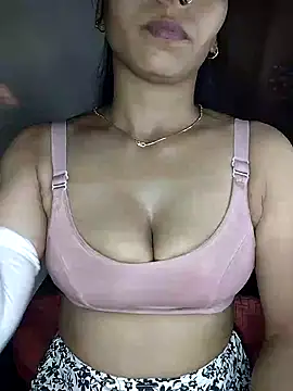 Snapshot of Savita2310 chatting on October 17, 5:37 pm Savita2310 online show from October 17, 5:37 pm