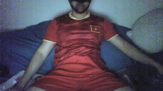 Snapshot of hug9994xxx chatting on September 22, 5:15 pm hug9994xxx online show from September 22, 5:15 pm