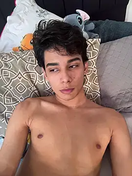 AliottTwink online show from May 8, 9:09 pm