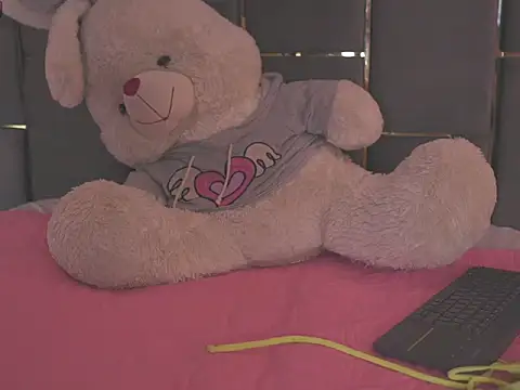 Doll kata  online show from October 15, 1:44 pm