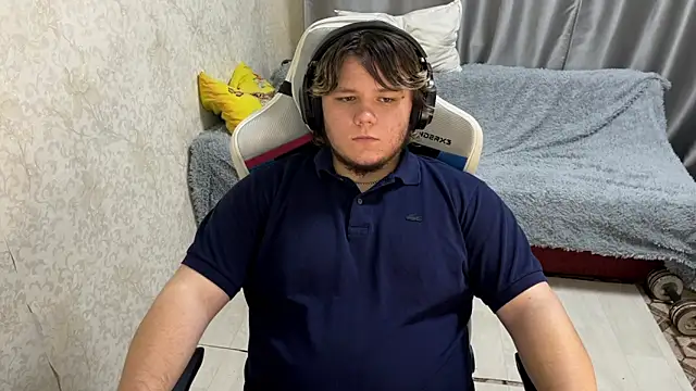 desiredude9 online show from September 22, 6:43 pm