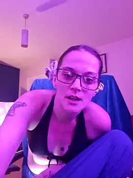 kittykatbean online show from December 1, 5:40 pm