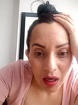 Snapshot of sarita_star chatting on September 19, 8:20 pm sarita star online show from September 19, 8:20 pm