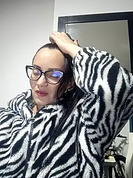 Snapshot of sarita_star chatting on October 8, 1:25 am sarita star online show from October 8, 1:25 am