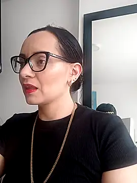 Snapshot of sarita_star chatting on October 15, 4:51 pm sarita star online show from October 15, 4:51 pm