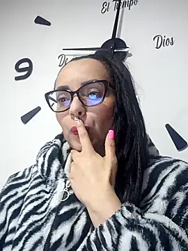 Snapshot of sarita_star chatting on November 18, 1:55 am sarita star online show from November 18, 1:55 am