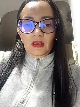 Snapshot of sarita_star chatting on June 27, 3:00 am sarita star online show from June 27, 3:00 am