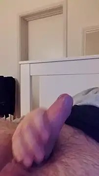 NewJoiner online show from December 14, 4:01 pm