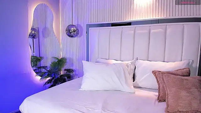 MariathLittle online show from January 15, 5:49 pm