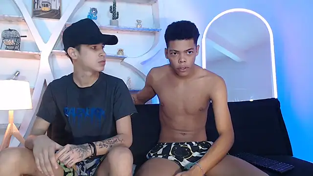 PRETTY FEM online show from September 20, 2:18 pm