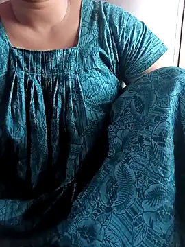 Snapshot of Aaradhya_Sharma chatting on October 11, 10:58 am Aaradhya Sharma online show from October 11, 10:58 am