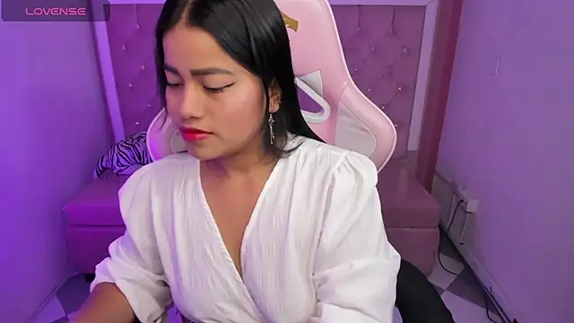 Victoria b  online show from September 14, 12:37 pm