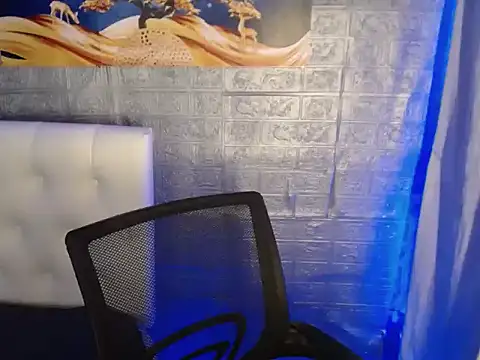 Naughtyalina2 online show from February 24, 2:53 am