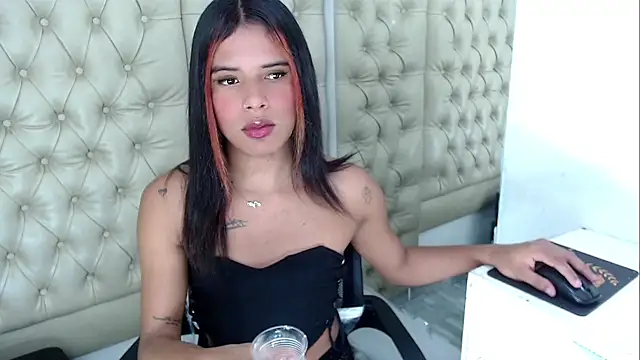 JessicaHott01 online show from March 22, 7:28 pm