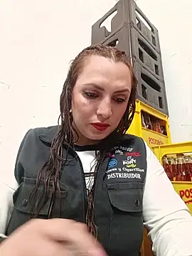 Snapshot of VERONICA__03 chatting on October 16, 2:18 pm VERONICA 03 online show from October 16, 2:18 pm