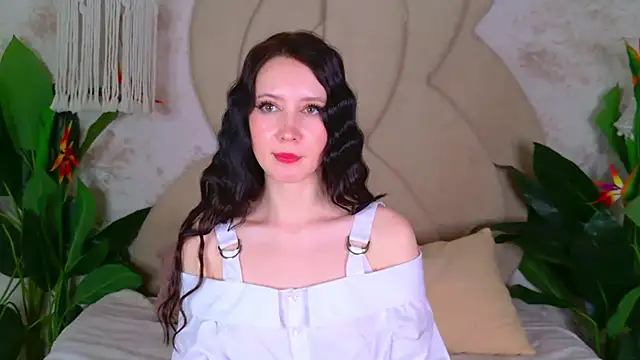 GraceMartinos online show from October 3, 8:39 pm