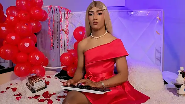 Snapshot of melody-rouss chatting on February 15, 4:20 am melody-rouss online show from February 15, 4:20 am