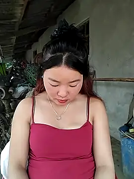 lylylove online show from July 10, 12:15 am