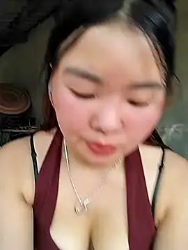 lylylove online show from July 12, 3:52 am