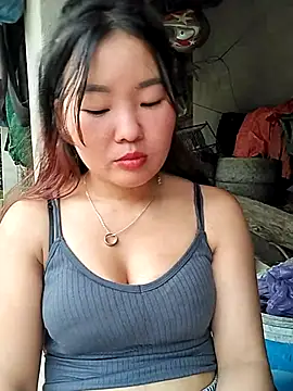 lylylove online show from July 14, 10:32 am