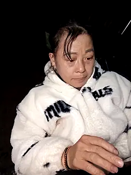 Snapshot of Sa2mh20 chatting on February 3, 7:57 am Sa2mh20 online show from February 3, 7:57 am