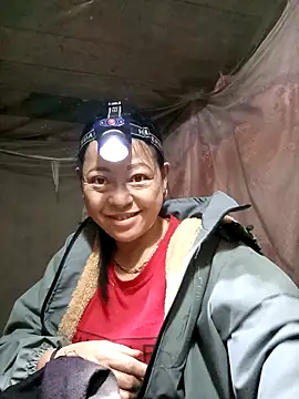 Snapshot of Sa2mh20 chatting on February 8, 11:08 pm Sa2mh20 online show from February 8, 11:08 pm