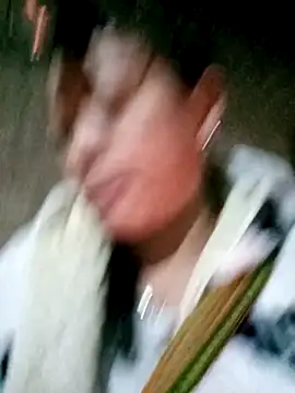 Snapshot of Sa2mh20 chatting on February 19, 1:56 am Sa2mh20 online show from February 19, 1:56 am