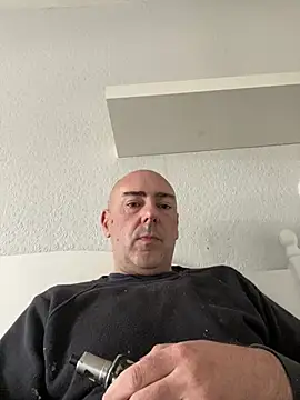 Richmcgee online show from April 12, 11:37 am