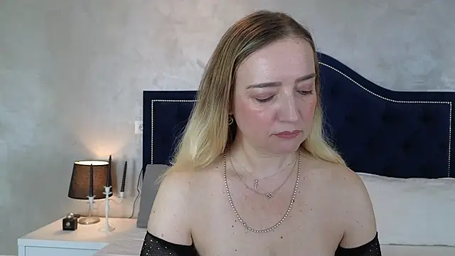 Blue Angel Sweet online show from October 6, 3:37 am