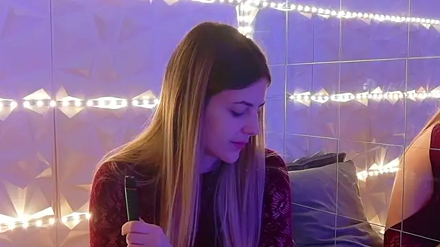 Aishha  online show from January 9, 5:43 am